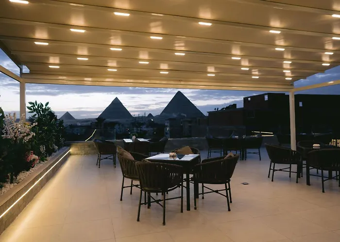 Tuya Pyramids Hotel Inn