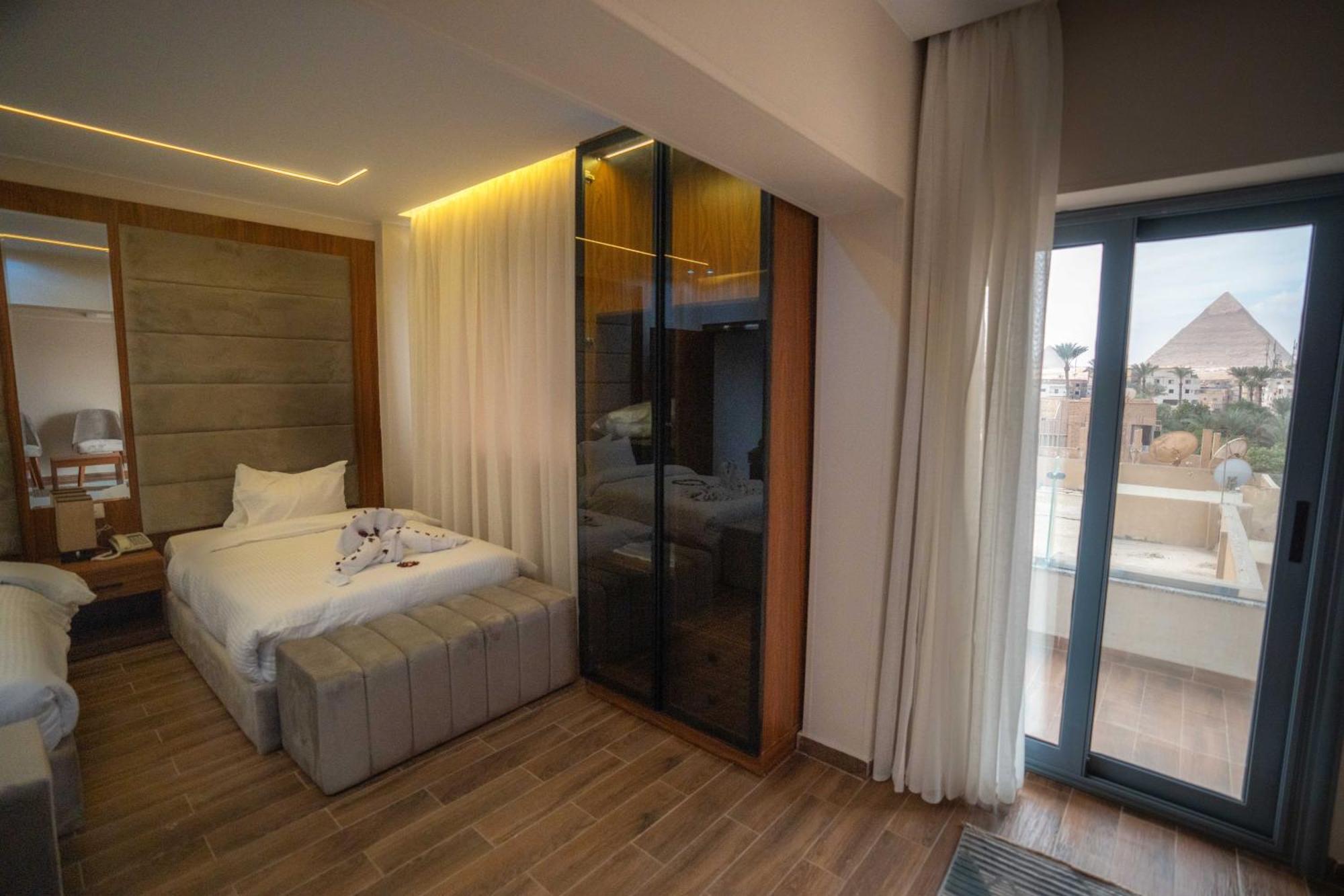 Tuya Pyramids Hotel