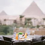 Tuya Pyramids Hotel Inn